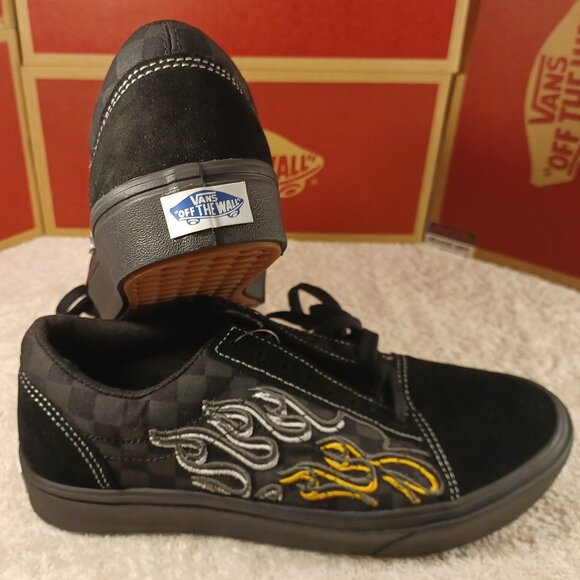 Vans Men 7 /Women 8.5 ComfyCush Old Skool Ignition Checker Flames Black Yellow - Picture 3 of 12